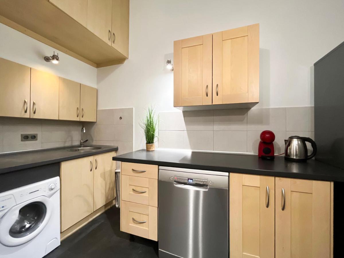 Heart Of Wroclaw - Spacious 3Rooms 75M2 As Home Apartamenty R243 Экстерьер фото