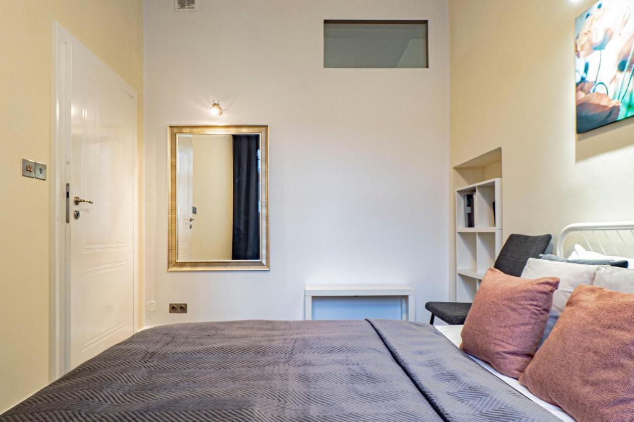 Heart Of Wroclaw - Spacious 3Rooms 75M2 As Home Apartamenty R243 Экстерьер фото